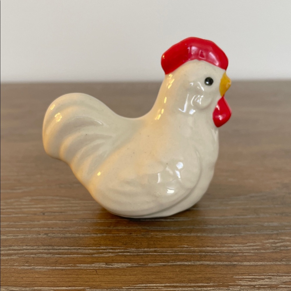 Ceramic Chicken Salt Shaker - Picture 2 of 5